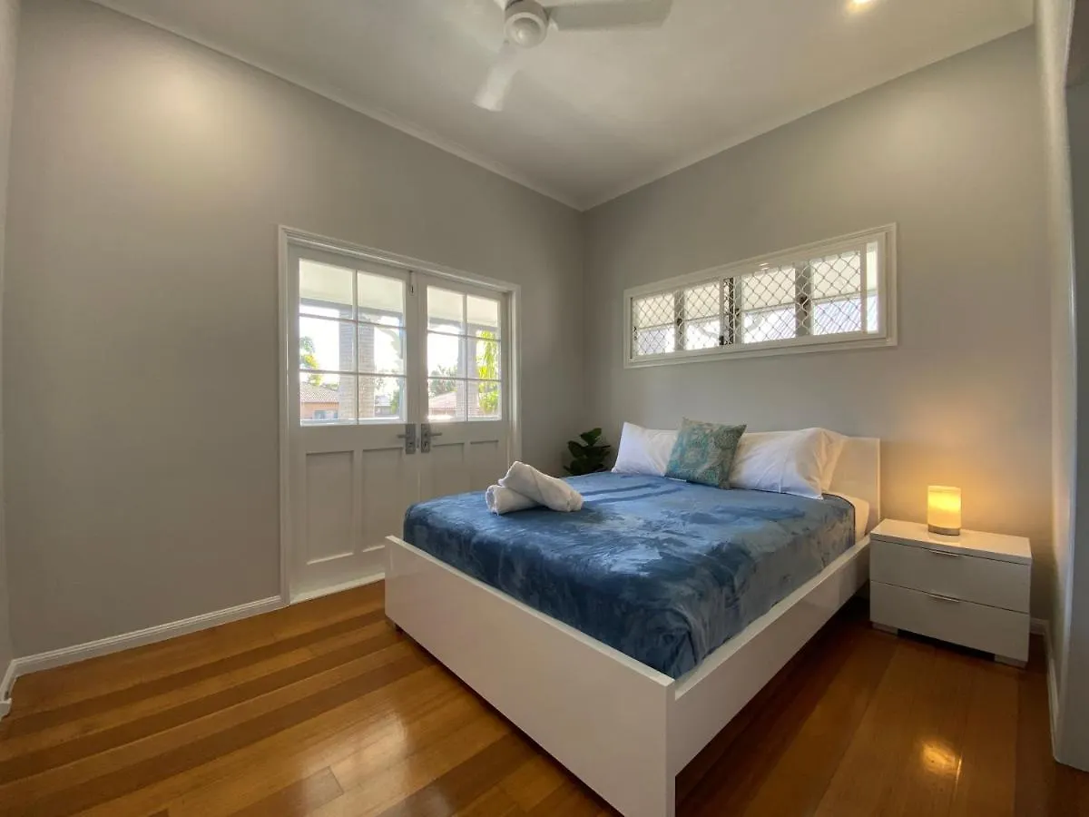 Townsville Home On River Park Drive, Annandale Villa