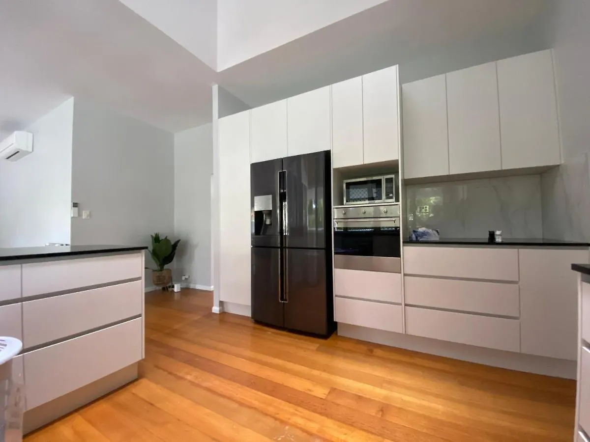 Townsville Home On River Park Drive, Annandale
